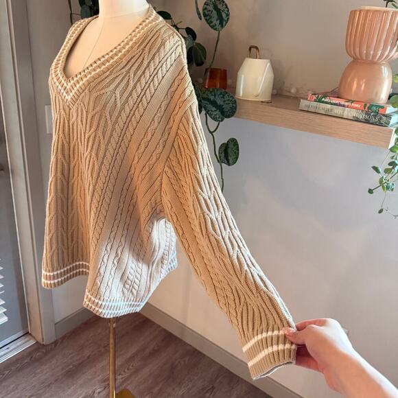ASOS Cable Knit Oversized V-Neck Sweater Beige Large Preppy Chic Grandmacore - Picture 4 of 6